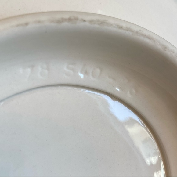 Goebel W Germany Vintage White  Porcelain w/Tulip Handle Dinnerware Serving Bowl - Picture 12 of 15